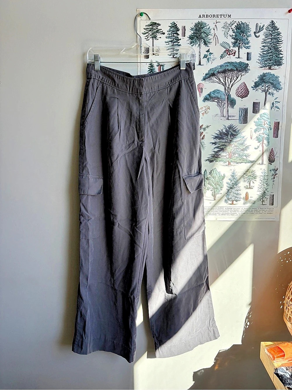 Autres filles Gray Cargo Trousers Size Medium
